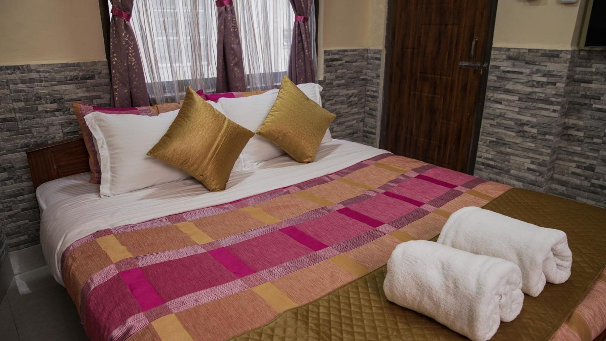 Appartement avec 10 chambre Shillong Extérieur photo