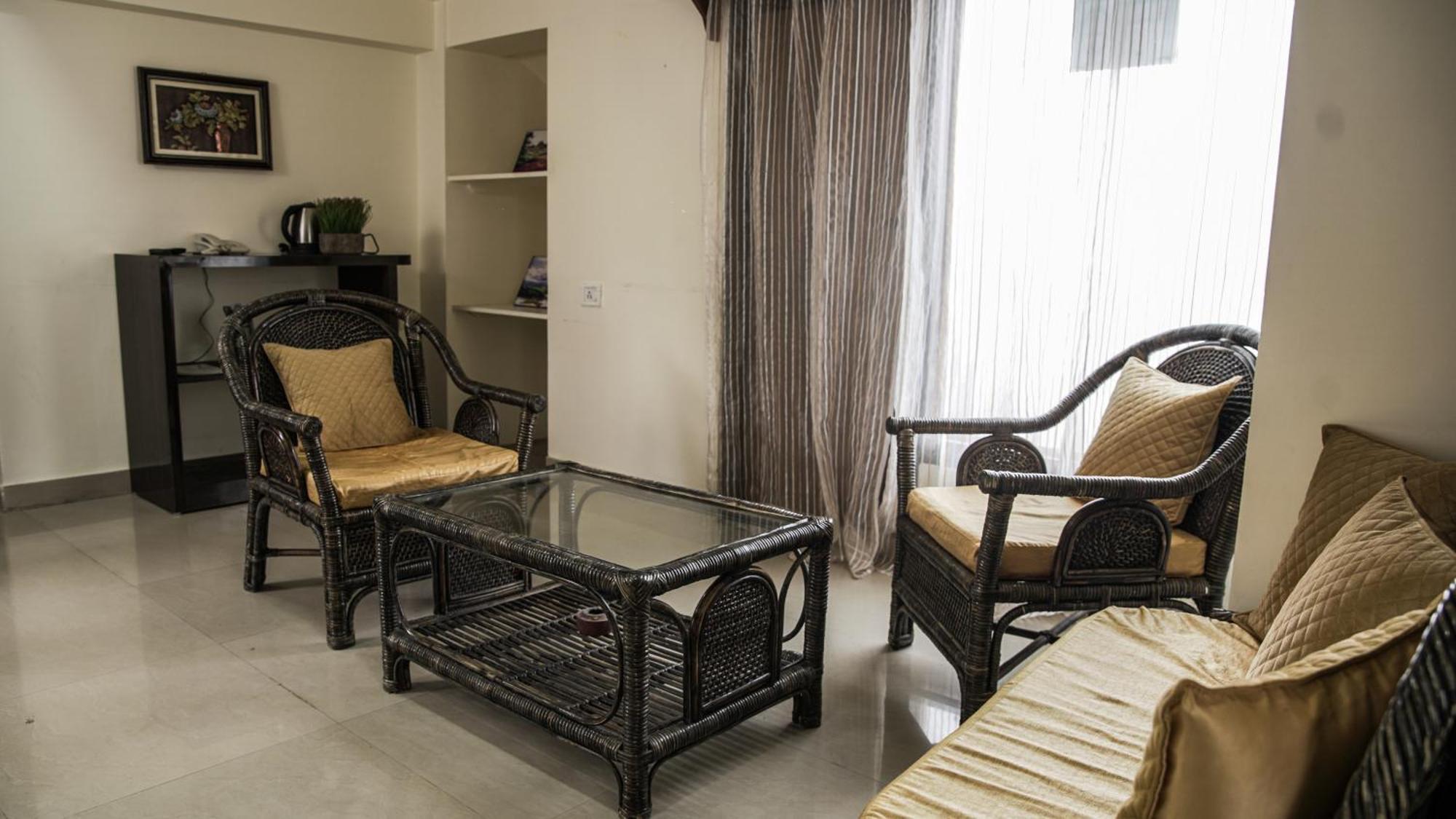 Appartement avec 10 chambre Shillong Extérieur photo