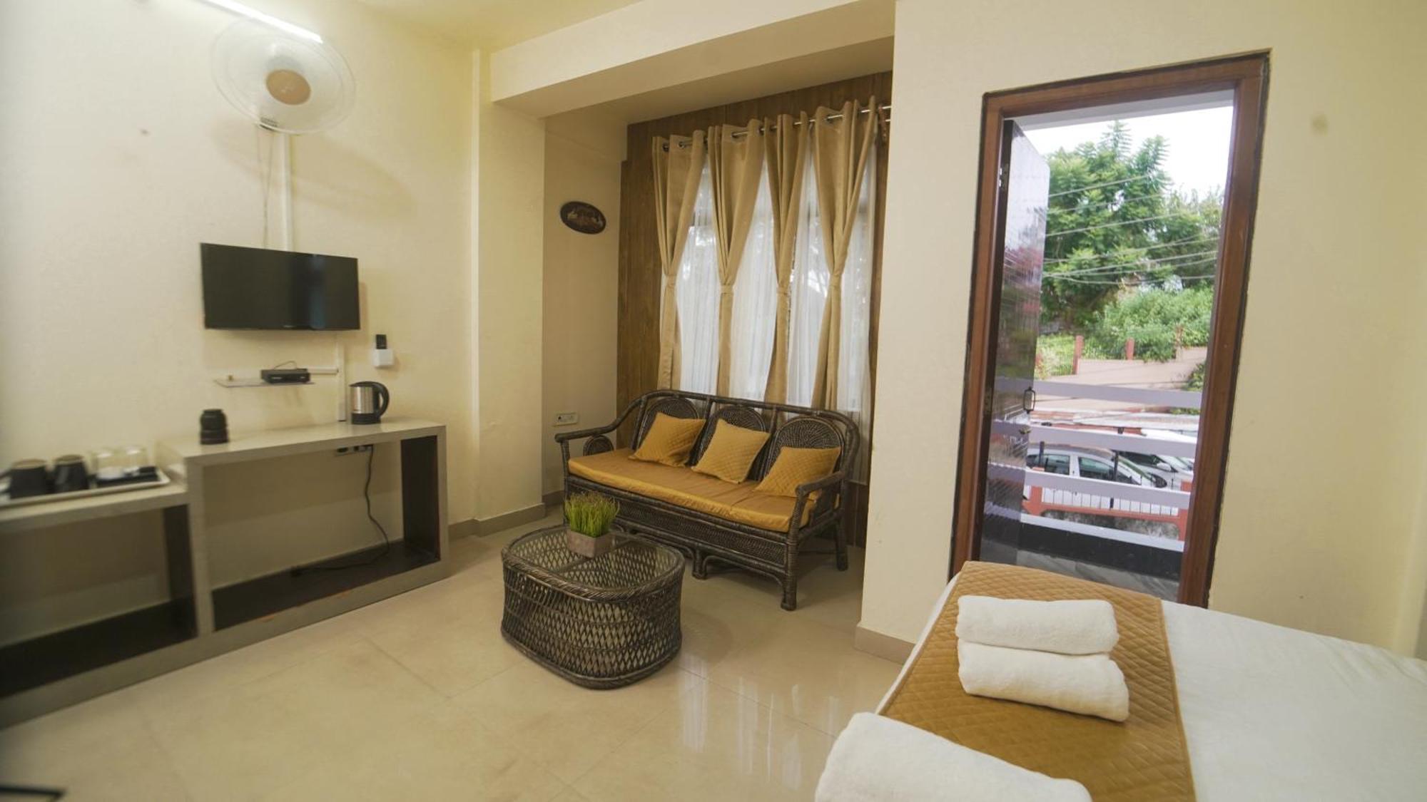 Appartement avec 10 chambre Shillong Extérieur photo