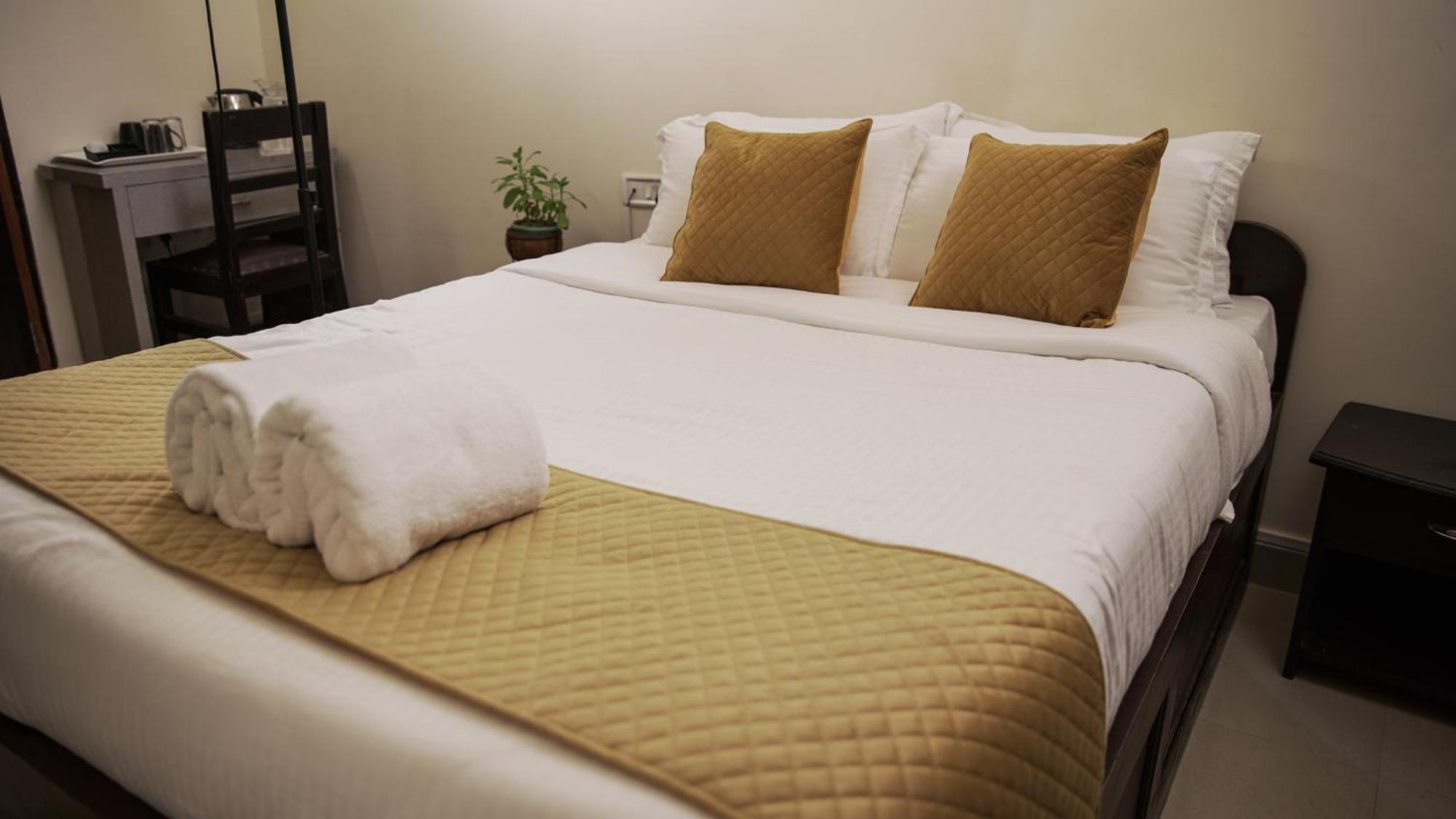 Appartement avec 10 chambre Shillong Extérieur photo